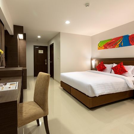 Riche Hua Hin Hotel - Sha Plus Exteriör bild