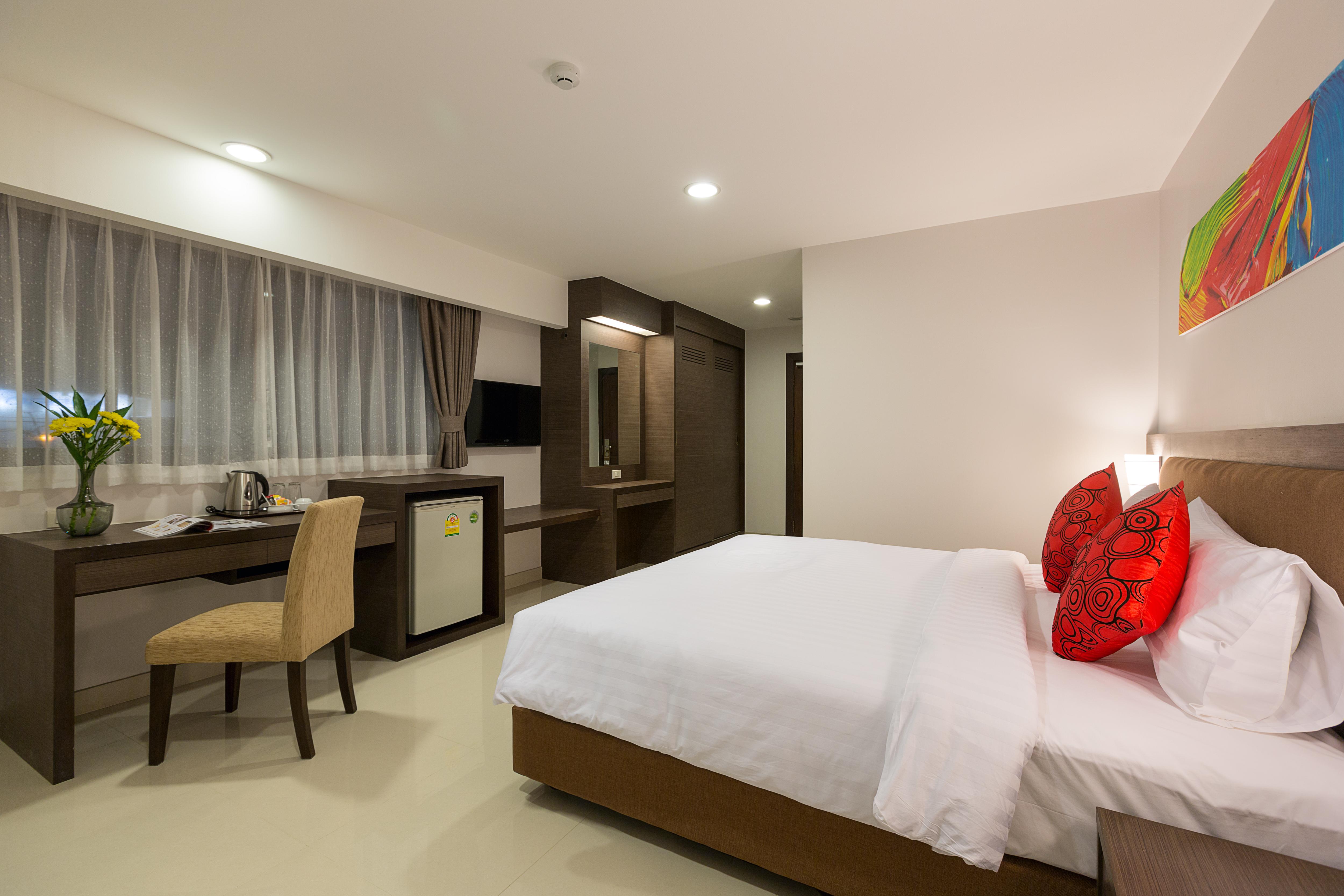 Riche Hua Hin Hotel - Sha Plus Exteriör bild