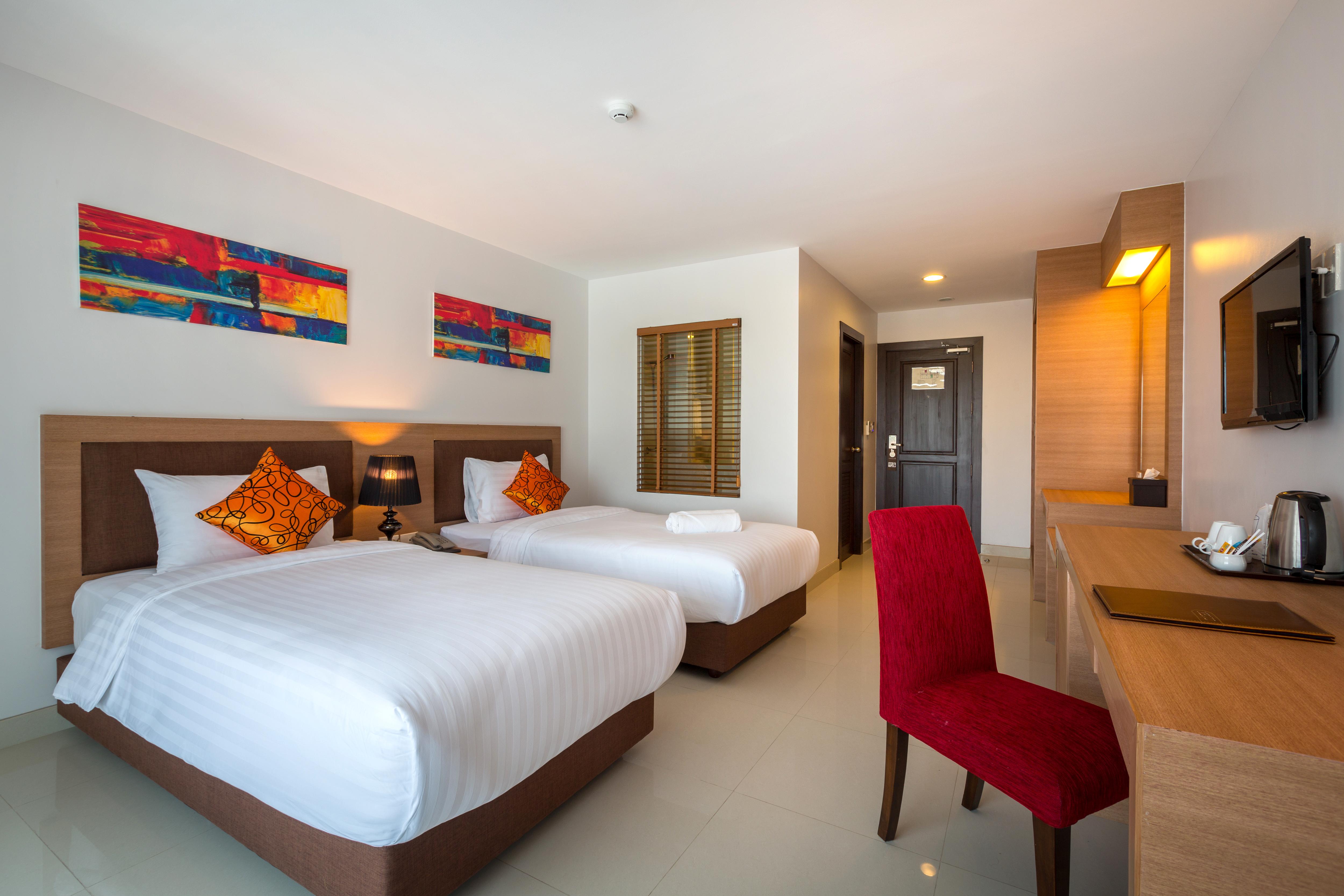 Riche Hua Hin Hotel - Sha Plus Exteriör bild