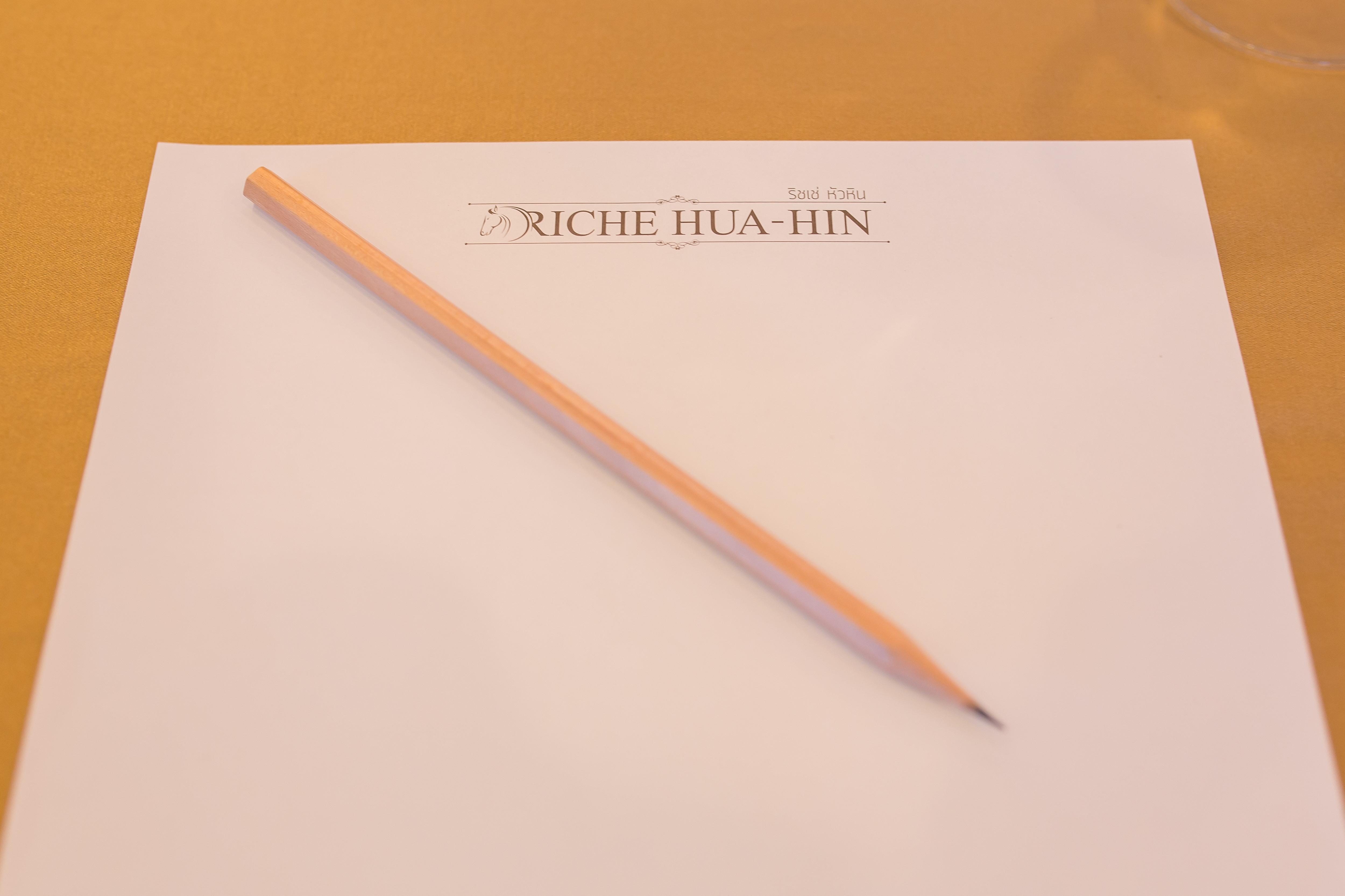 Riche Hua Hin Hotel - Sha Plus Exteriör bild