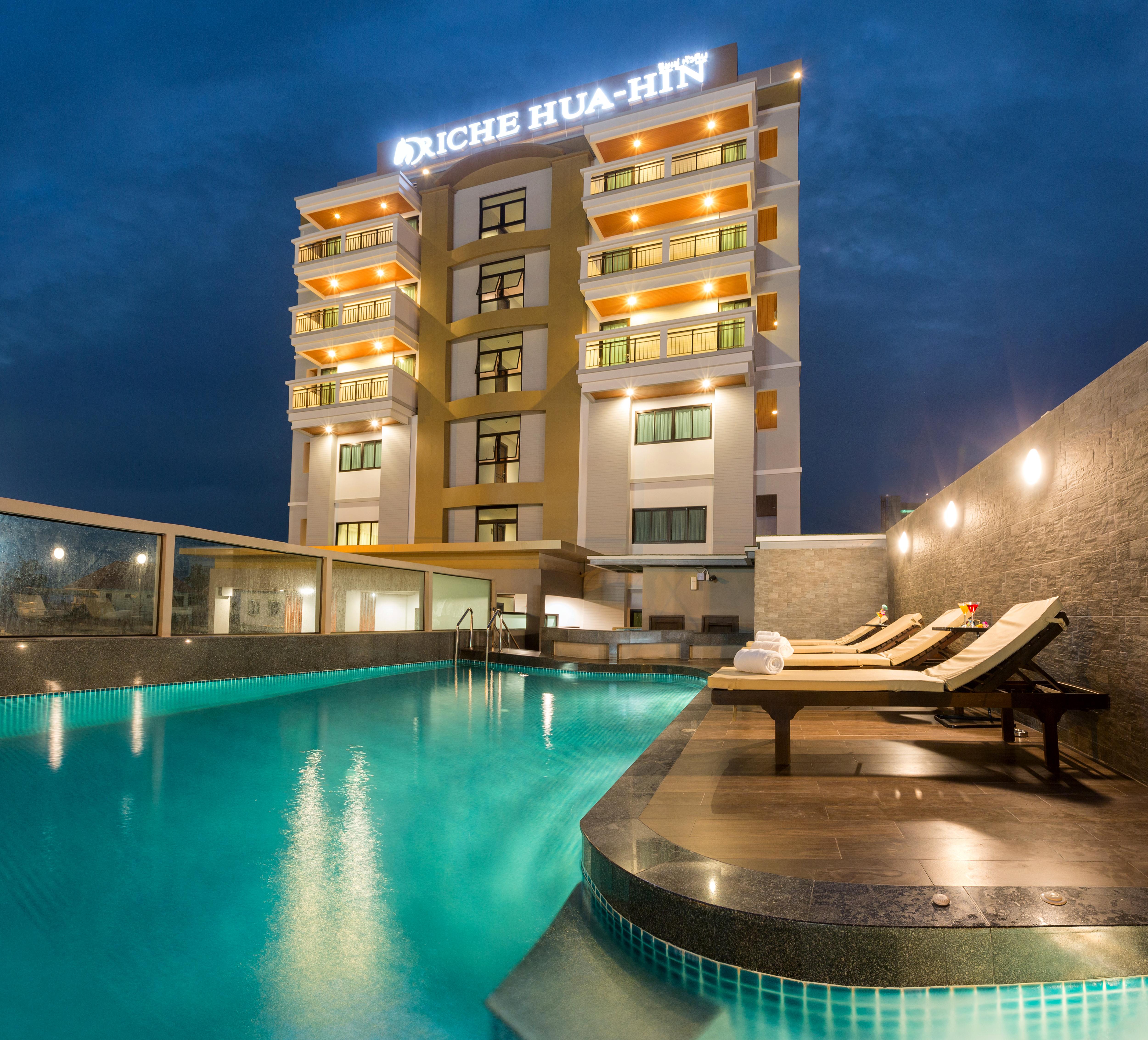 Riche Hua Hin Hotel - Sha Plus Exteriör bild