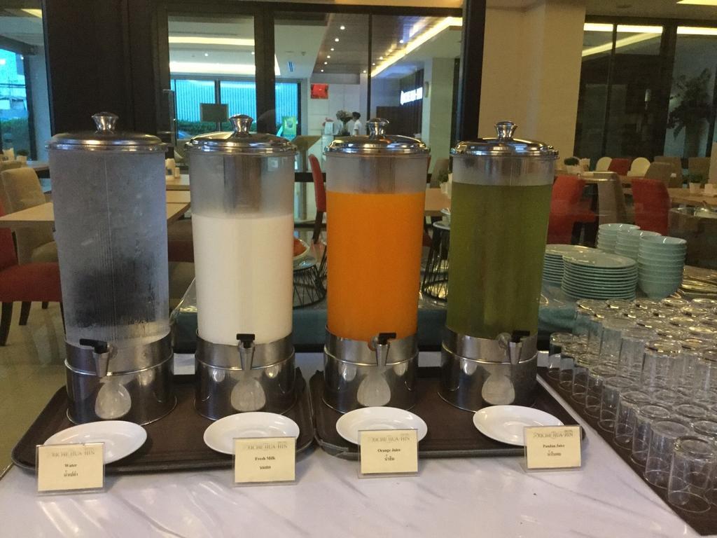 Riche Hua Hin Hotel - Sha Plus Exteriör bild